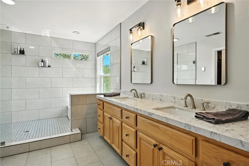 19415 Dallas Court Hidden Valley Lake, CA 95467