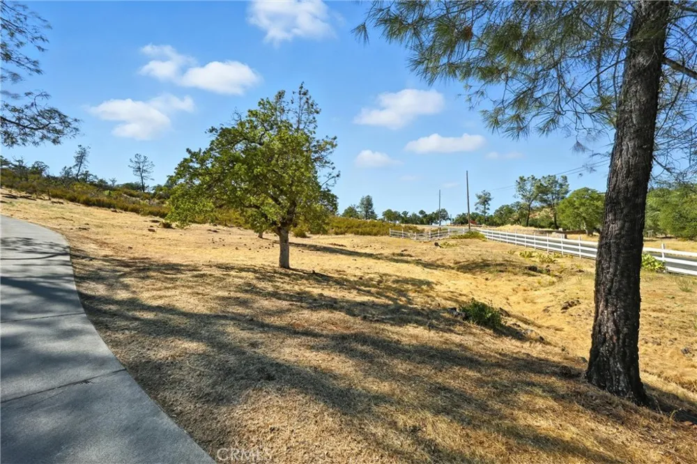 19415 Dallas Court Hidden Valley Lake, CA 95467