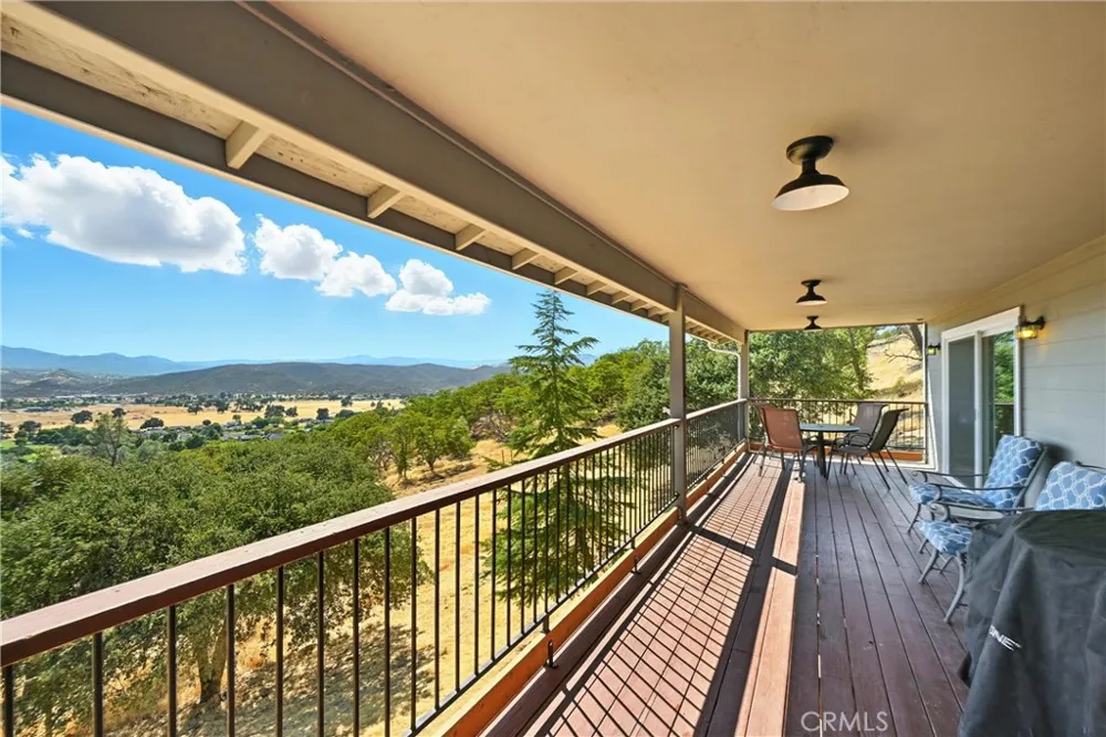 19415 Dallas Court Hidden Valley Lake, CA 95467