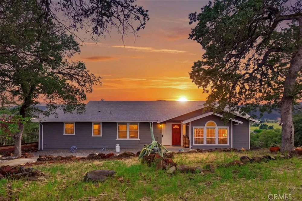19415 Dallas Court Hidden Valley Lake, CA 95467