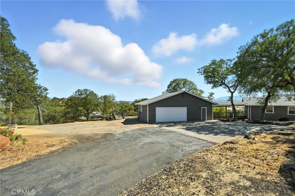 19415 Dallas Court Hidden Valley Lake, CA 95467