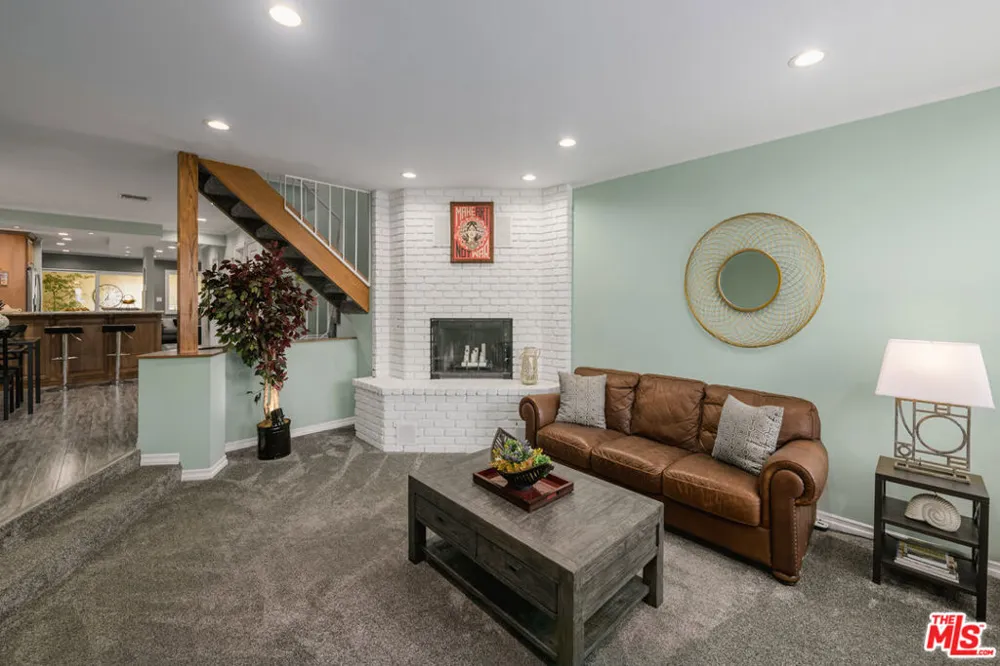 118 3rd Street Seal Beach, CA 90740