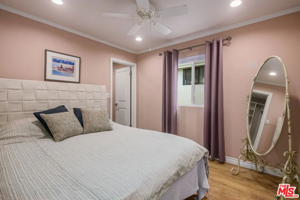 118 3rd Street Seal Beach, CA 90740