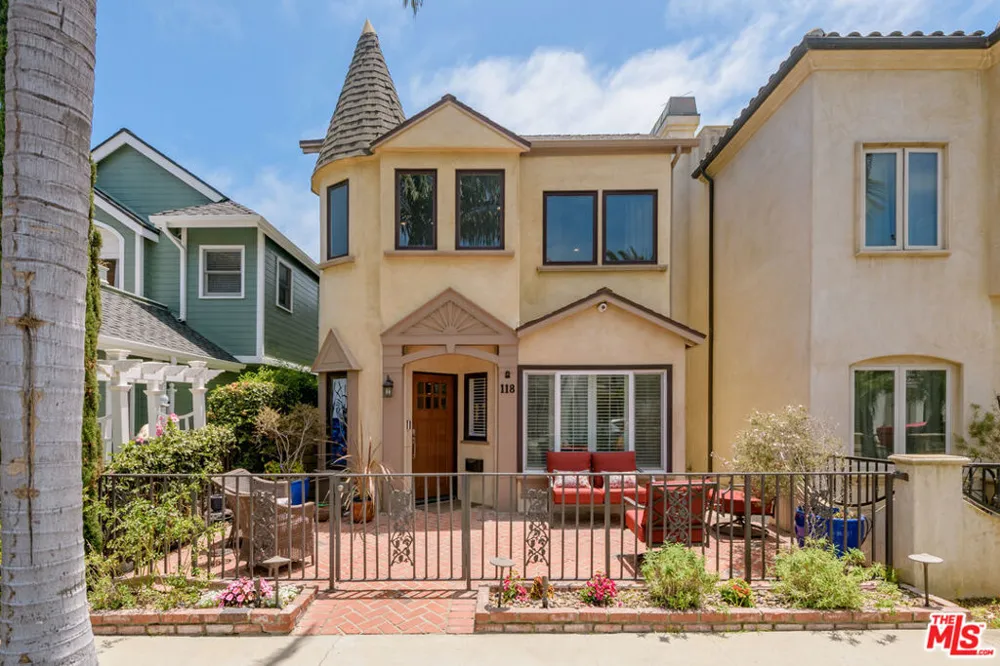 118 3rd Street Seal Beach, CA 90740