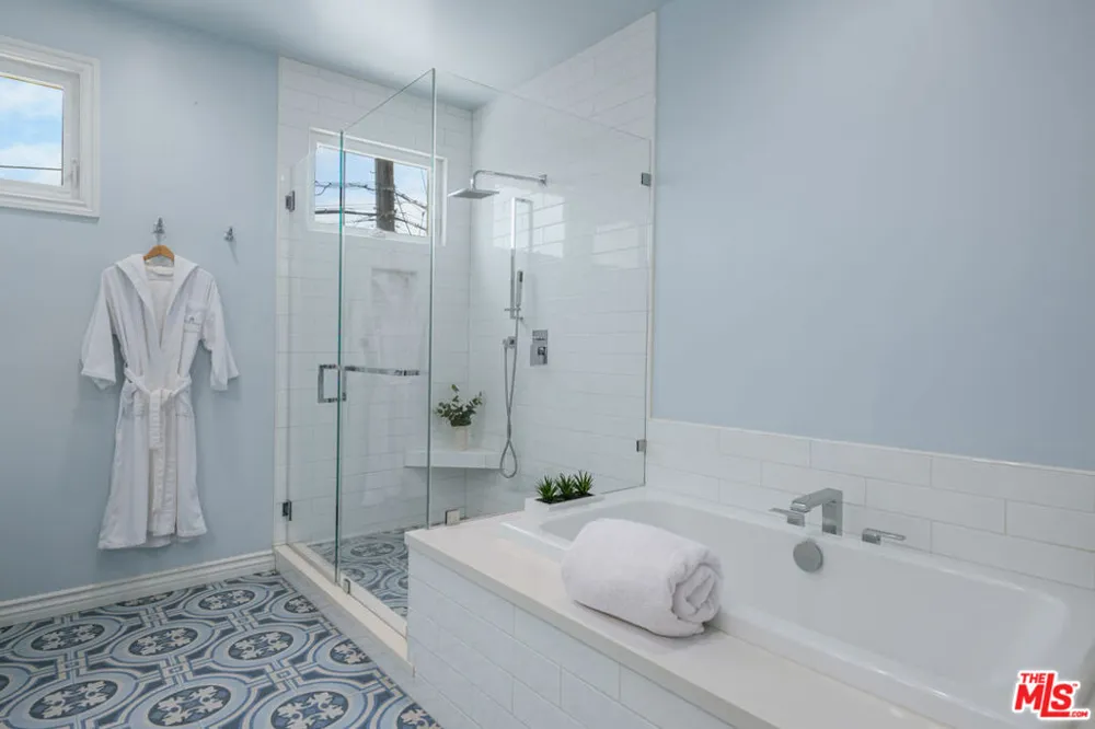 118 3rd Street Seal Beach, CA 90740
