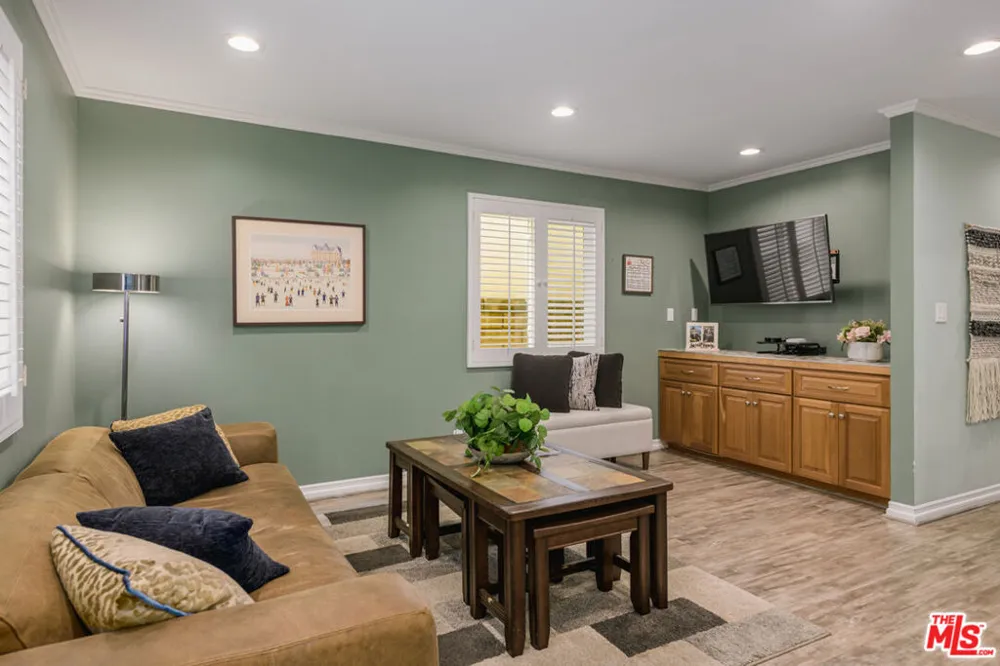118 3rd Street Seal Beach, CA 90740