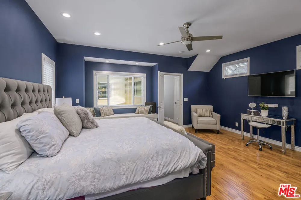 118 3rd Street Seal Beach, CA 90740
