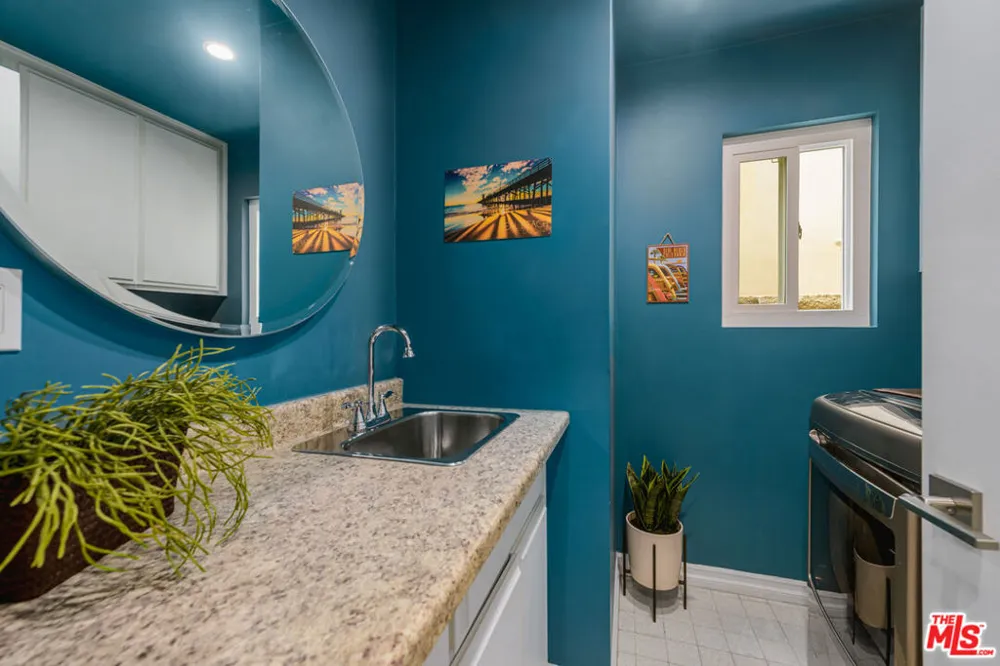 118 3rd Street Seal Beach, CA 90740