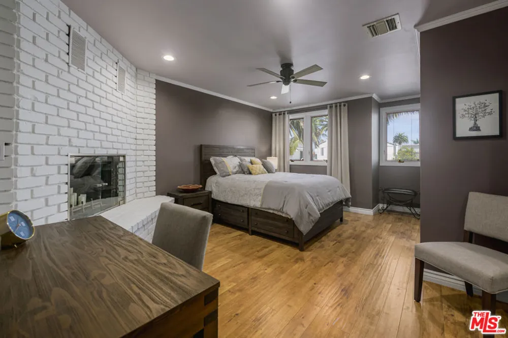 118 3rd Street Seal Beach, CA 90740