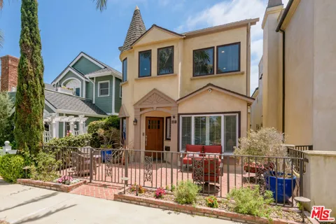 118 3rd Street