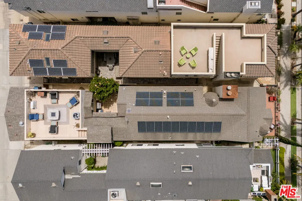 118 3rd Street Seal Beach, CA 90740
