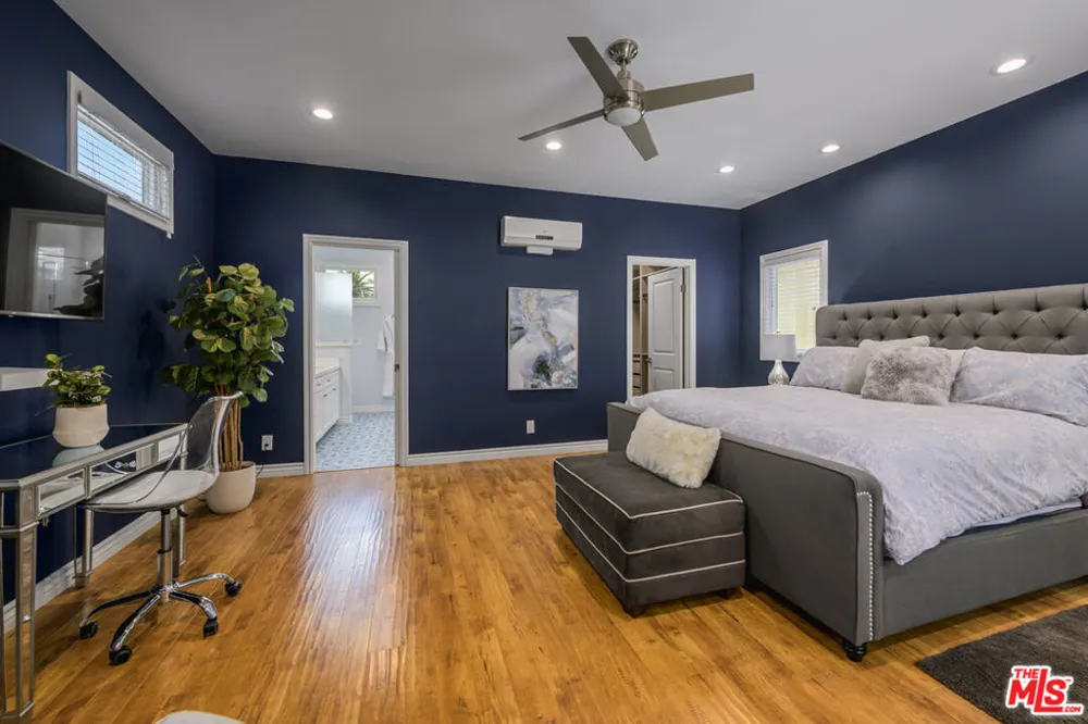 118 3rd Street Seal Beach, CA 90740