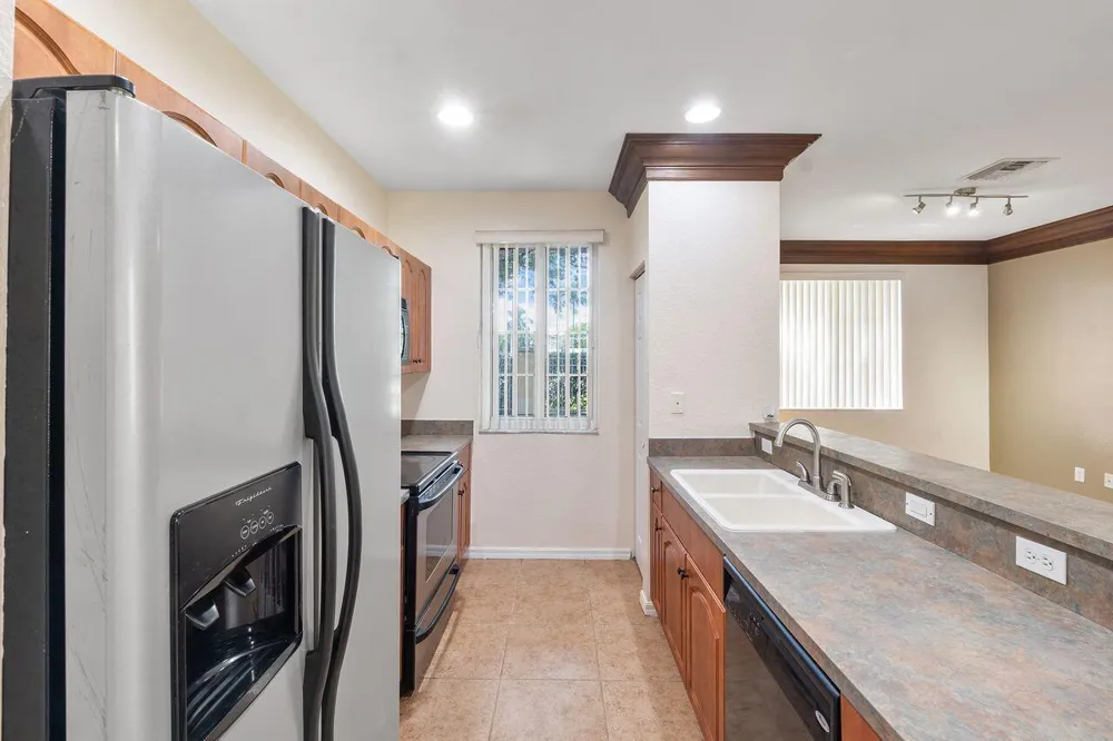 1912 SW 60th Avenue North Lauderdale, FL 33068