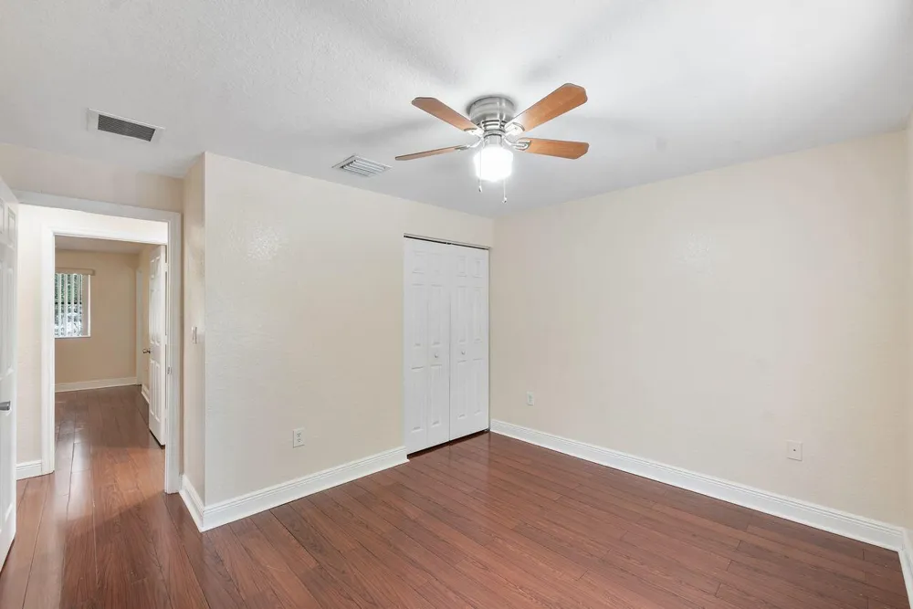 1912 SW 60th Avenue North Lauderdale, FL 33068