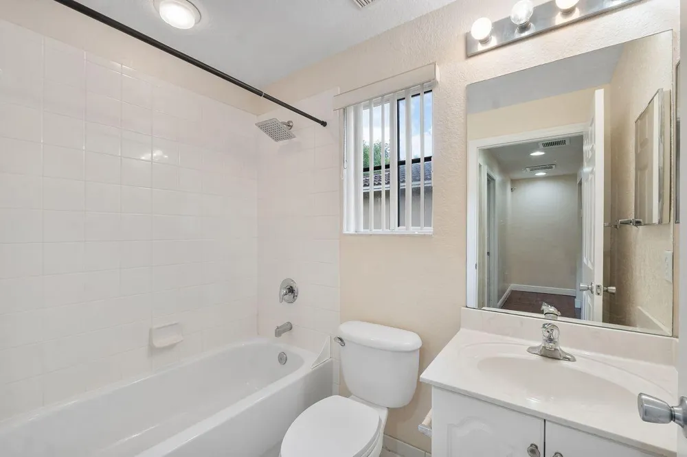 1912 SW 60th Avenue North Lauderdale, FL 33068