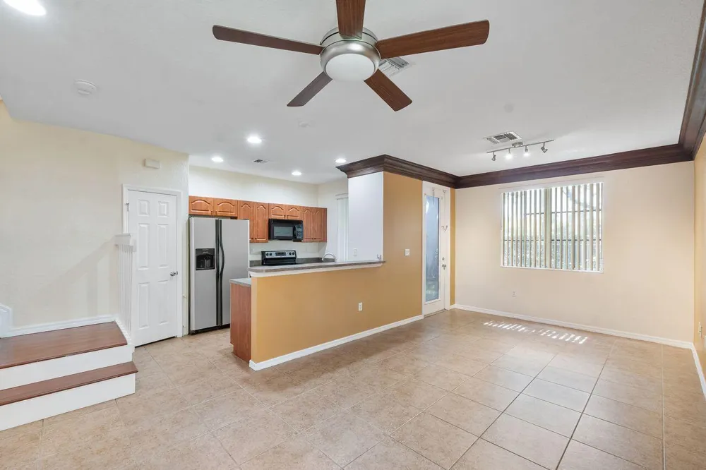 1912 SW 60th Avenue North Lauderdale, FL 33068