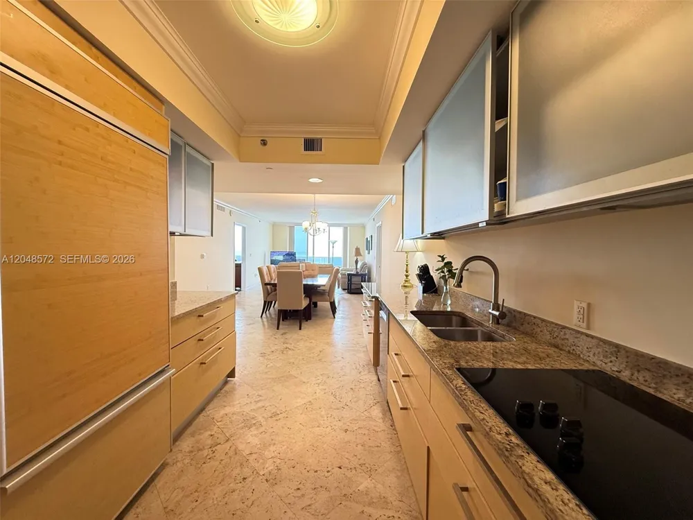 1800 S Ocean Dr #2203 Hallandale Beach, FL 33009