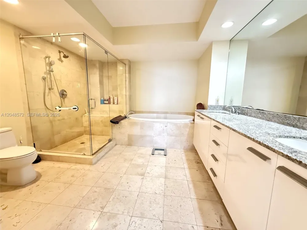 1800 S Ocean Dr #2203 Hallandale Beach, FL 33009