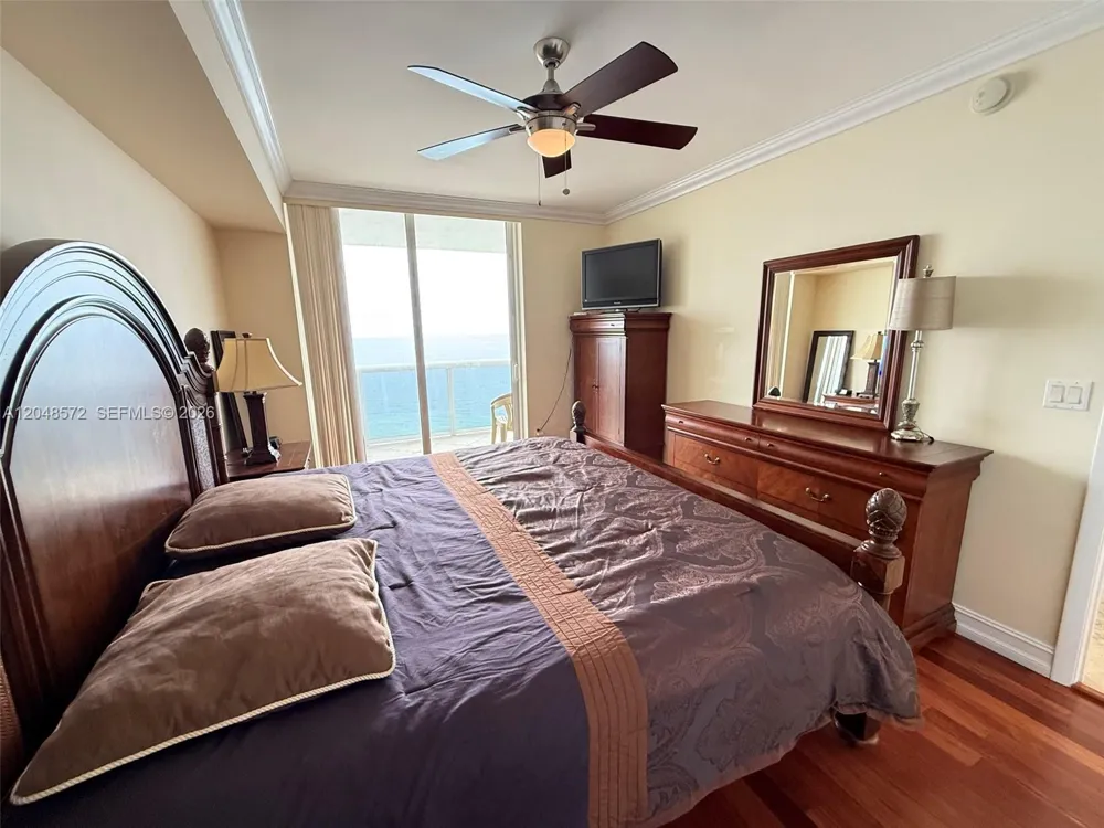 1800 S Ocean Dr #2203 Hallandale Beach, FL 33009