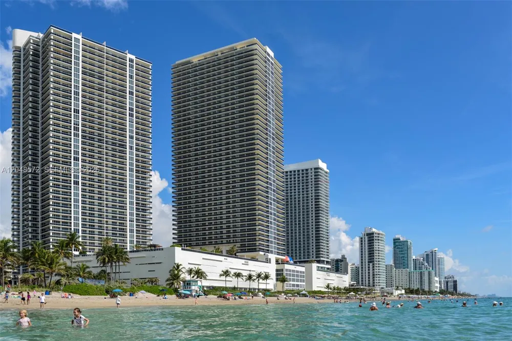 1800 S Ocean Dr #2203 Hallandale Beach, FL 33009