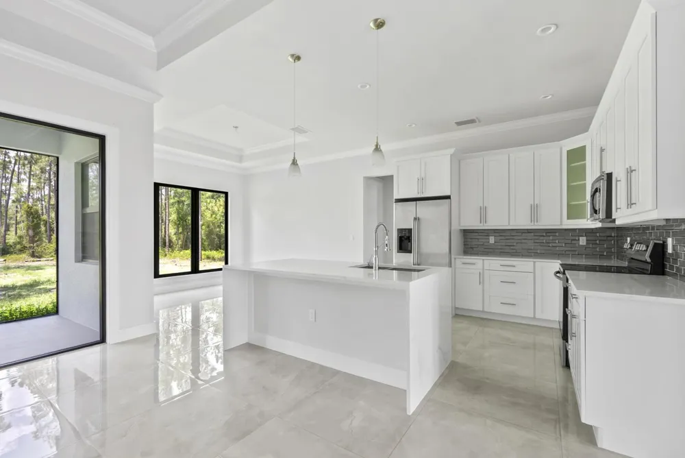 1412 22nd Avenue NE Naples, FL 34120