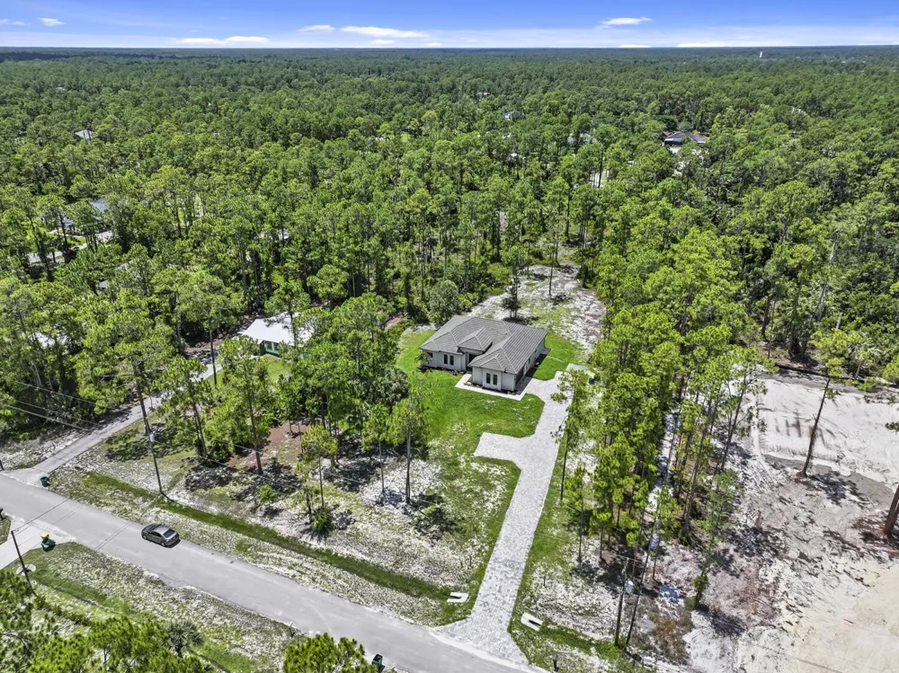 1412 22nd Avenue NE Naples, FL 34120
