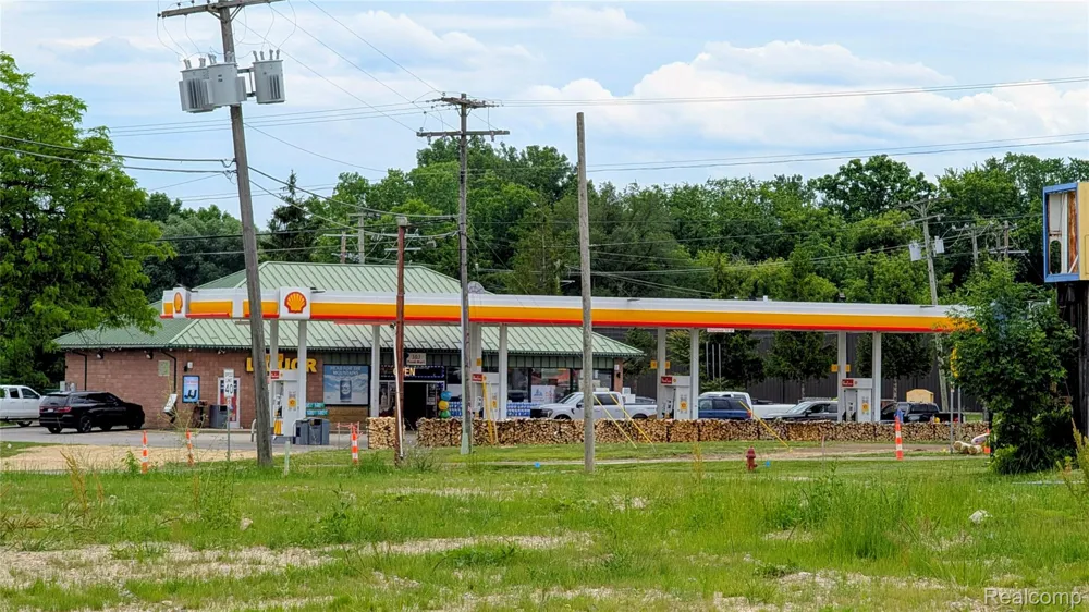 572 Cedar Street Imlay City City, MI 48444