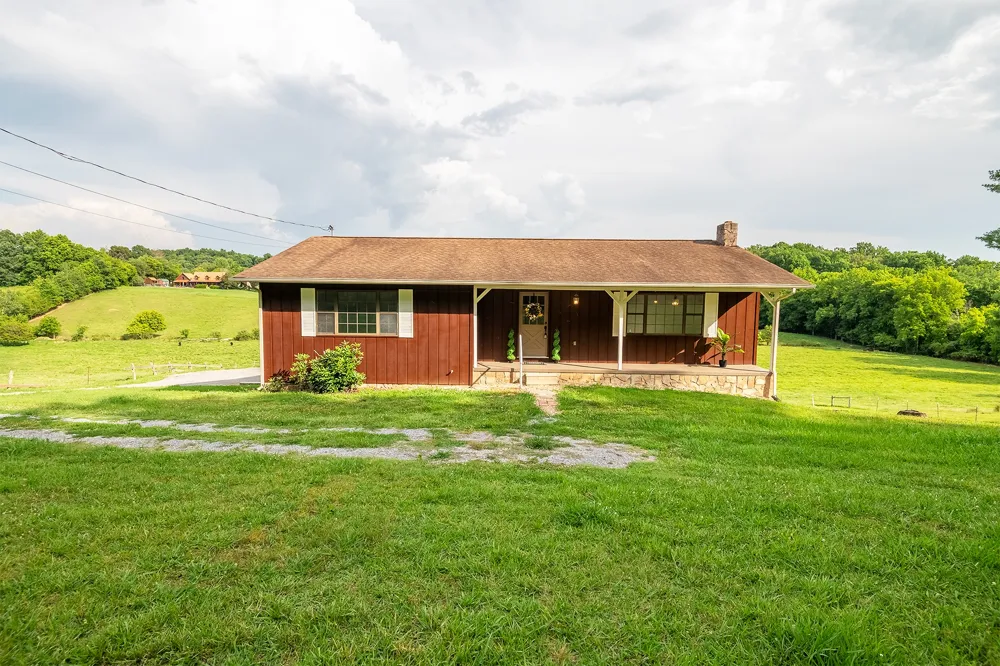 4635 Warrensburg Rd Greeneville, TN 37743