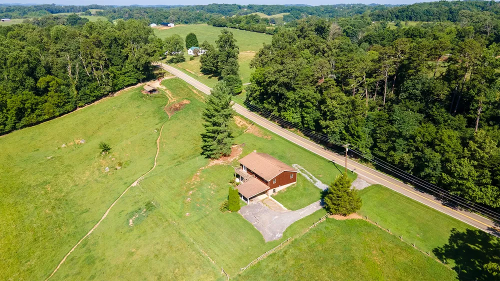 4635 Warrensburg Rd Greeneville, TN 37743