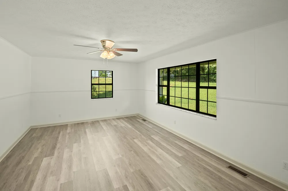 4635 Warrensburg Rd Greeneville, TN 37743