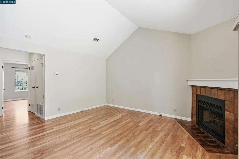775 Center Ave Martinez, CA 94553