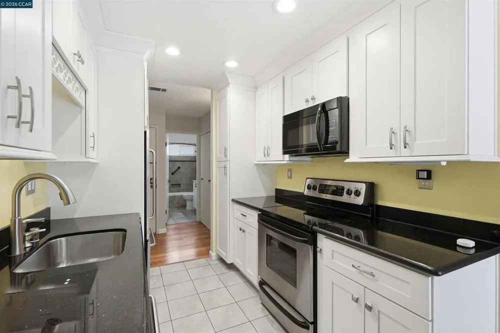 775 Center Ave Martinez, CA 94553