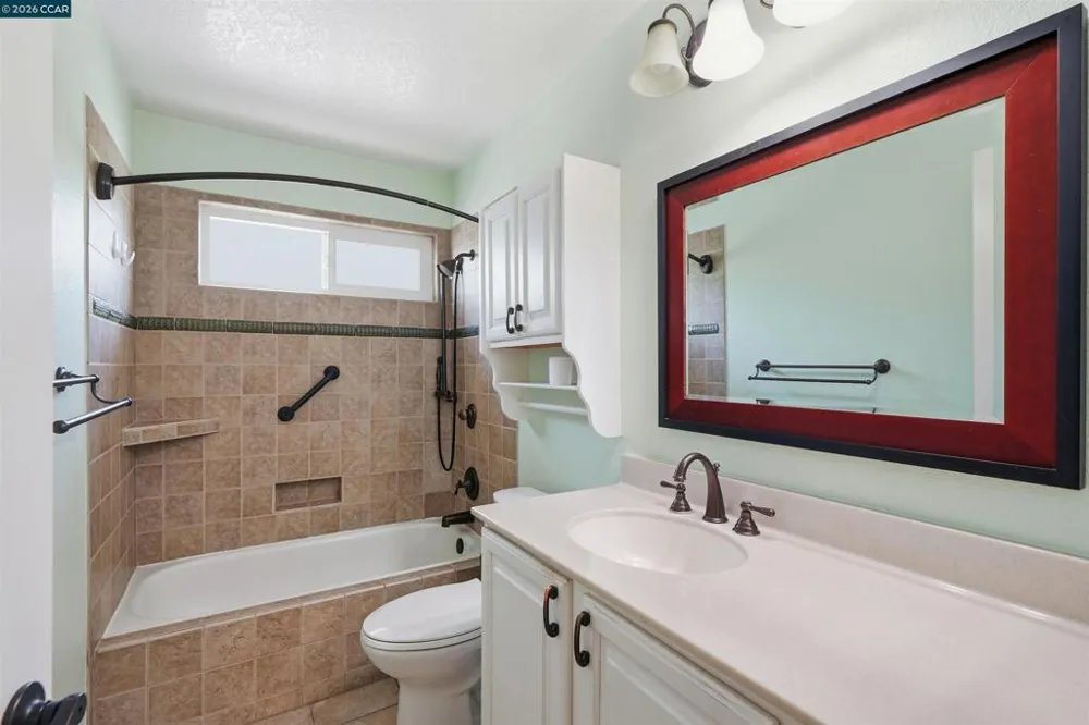 775 Center Ave Martinez, CA 94553
