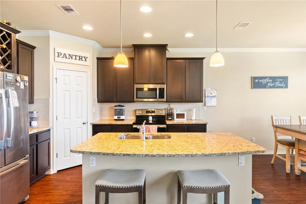 2238 Tallow Drive Portland, TX 78374