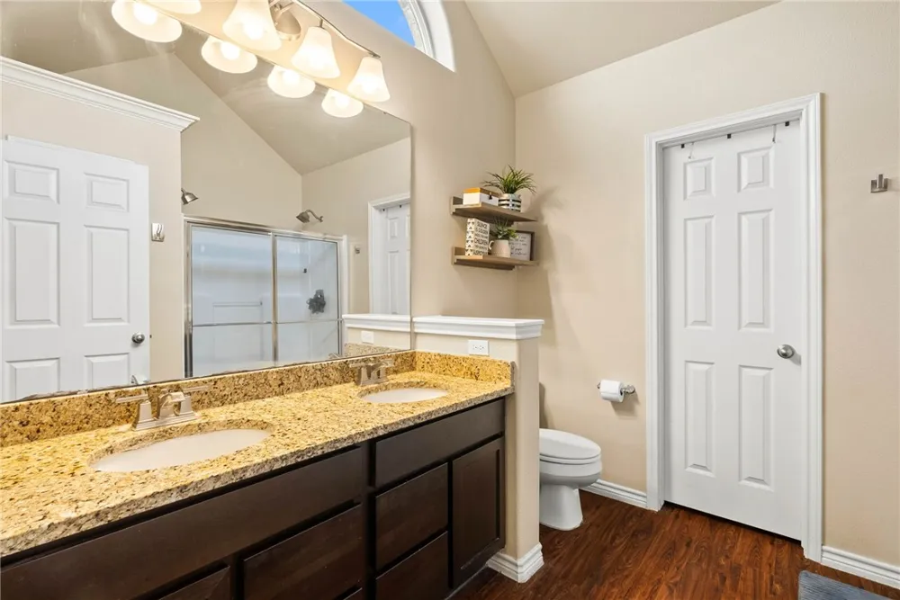 2238 Tallow Drive Portland, TX 78374