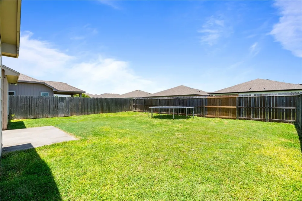 2238 Tallow Drive Portland, TX 78374