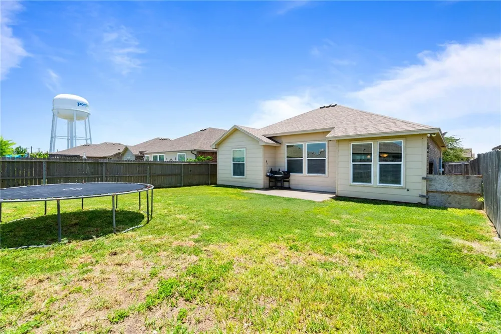 2238 Tallow Drive Portland, TX 78374