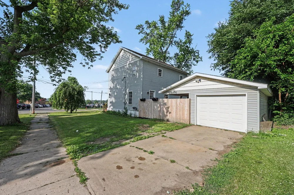 1022 Homewild Avenue Jackson, MI 49201