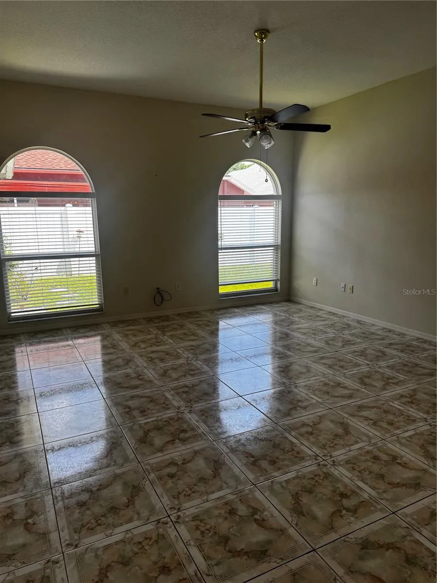 8806 CYPRESS HAMMOCK DRIVE Tampa, FL 33614