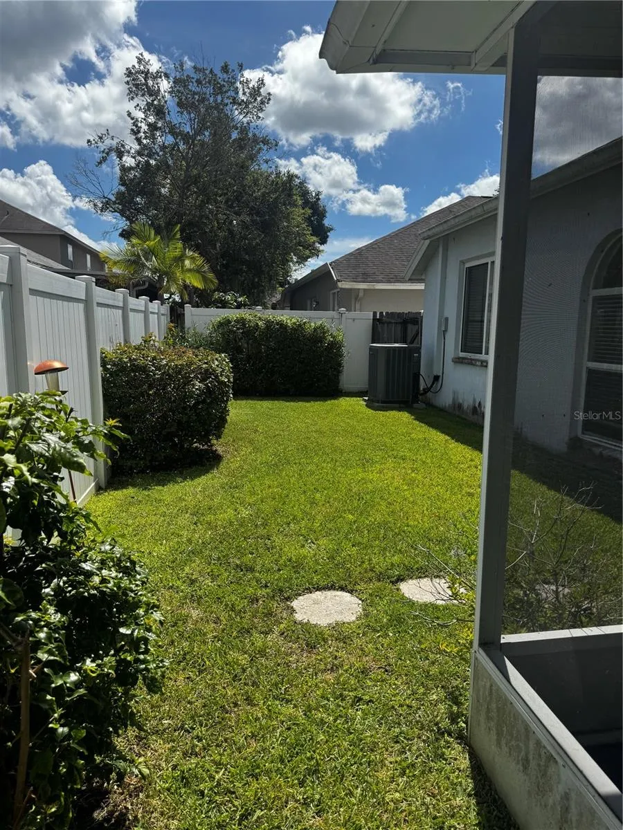 8806 CYPRESS HAMMOCK DRIVE Tampa, FL 33614