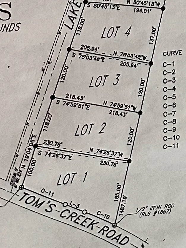 7 Toms Creek Lake Rd Linden, TN 37096