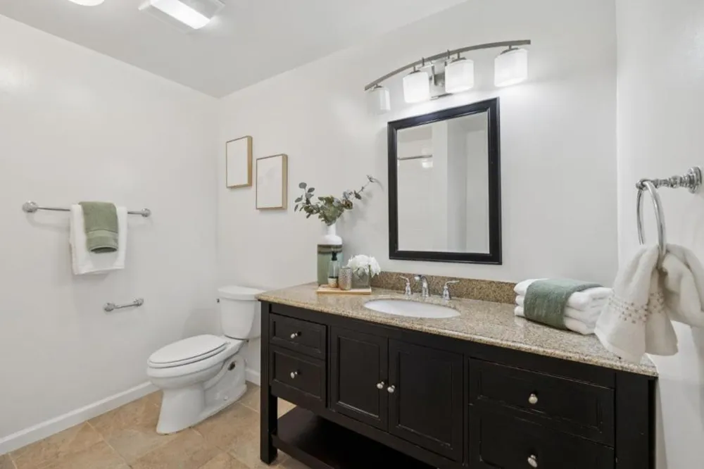 1101 Continentals Way #112 Belmont, CA 94002