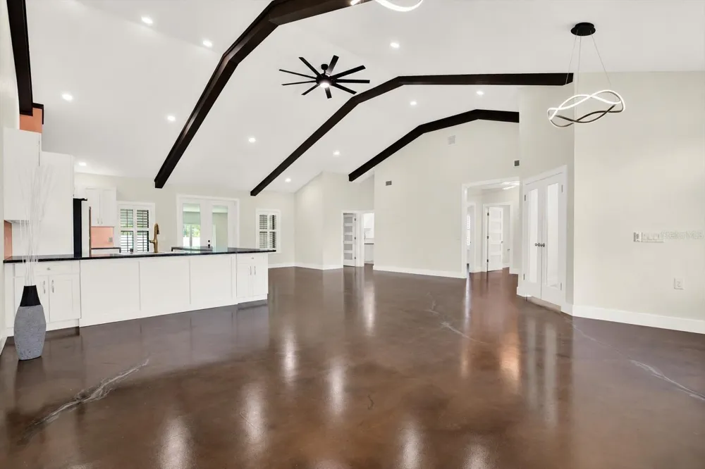 34370 RICHARDSON BOULEVARD Webster, FL 33597