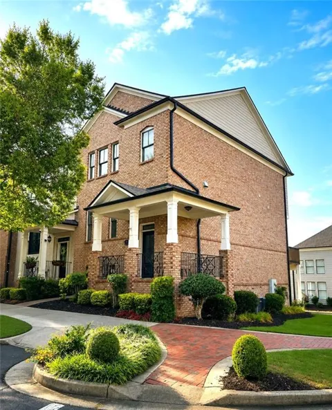 396 Suwanee Avenue