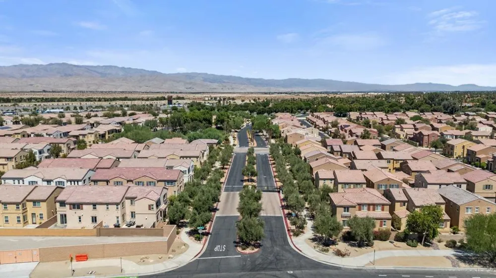 305 Paseo Gusto Palm Desert, CA 92211