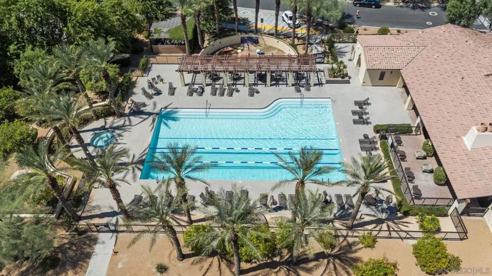 305 Paseo Gusto Palm Desert, CA 92211