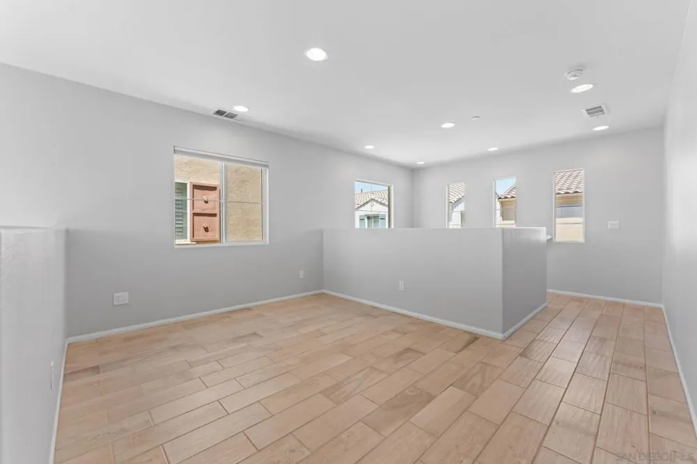 305 Paseo Gusto Palm Desert, CA 92211