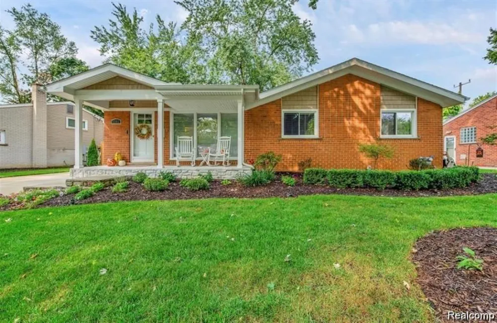 1341 CATALPA DRIVE Rochester City, MI 48307