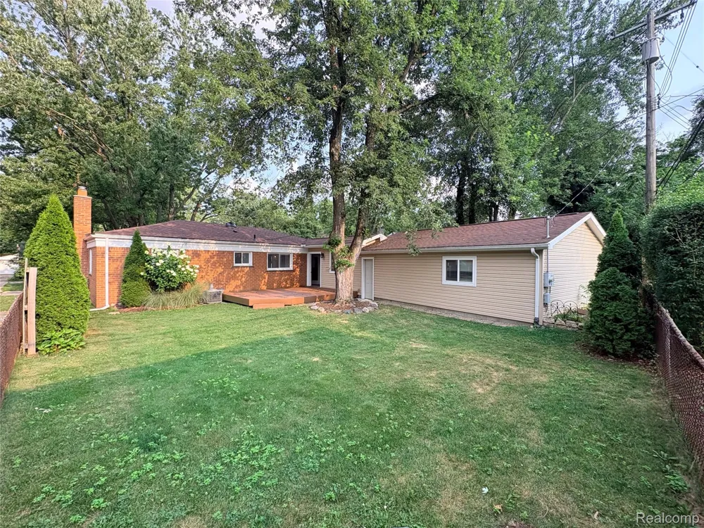 1341 CATALPA DRIVE Rochester City, MI 48307