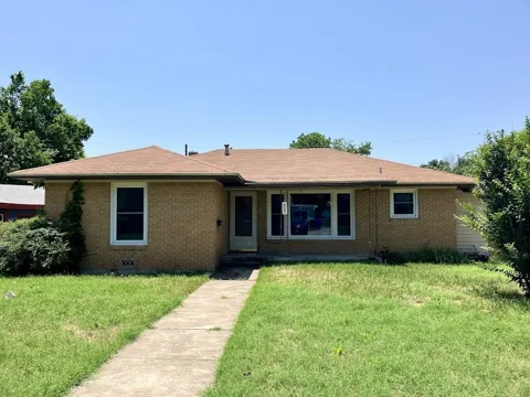 712 Greer Street